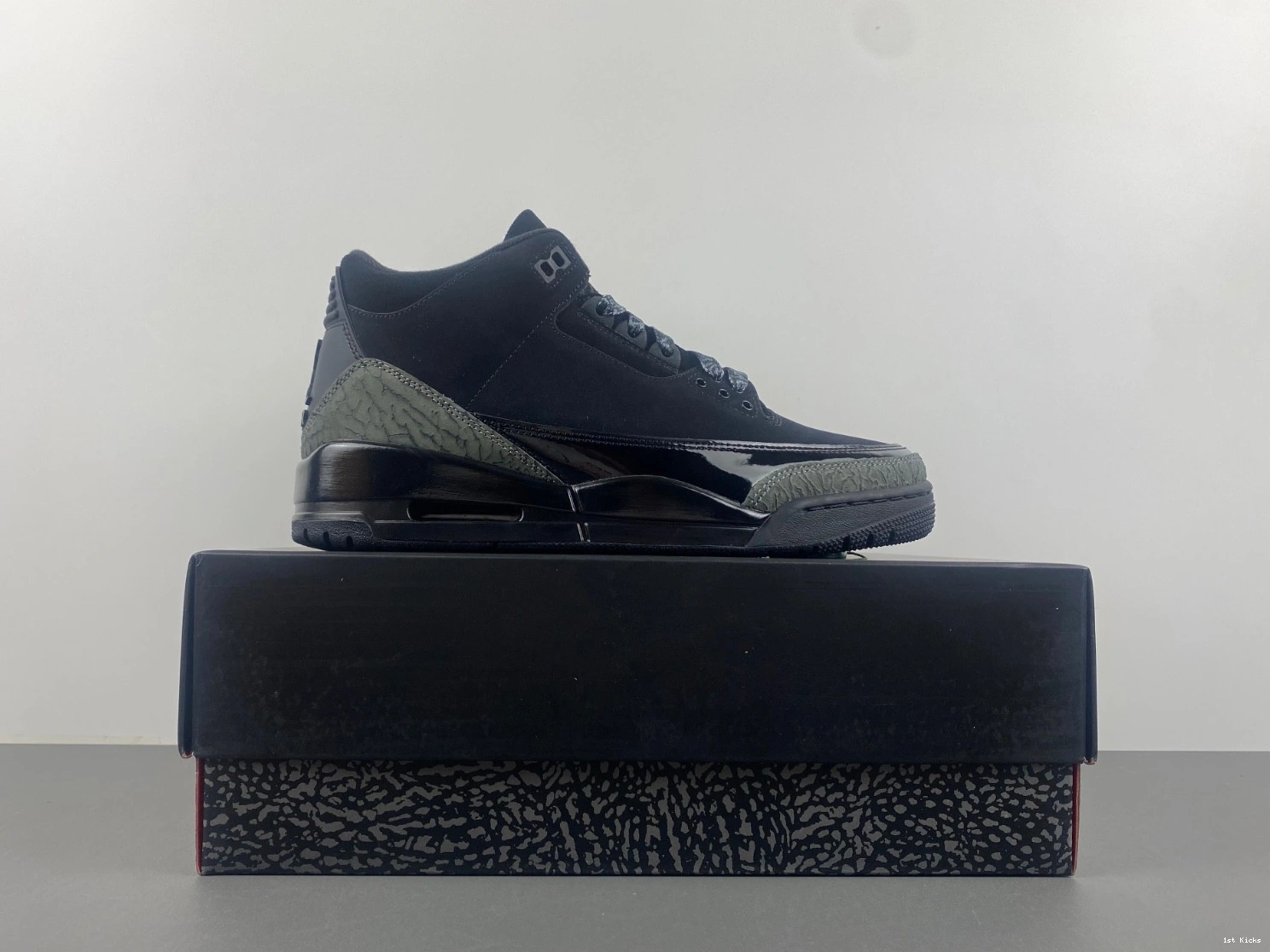 Black 3 Men's 136064-002 Retro Cat Jordan 1020